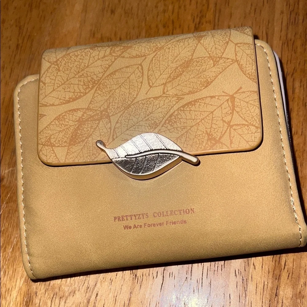 Tan Leaf-Patterned Women's Wallet